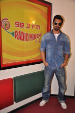 Karan Singh Grover at Radio Mirchi Mumbai studio for the promotion of Alone in Mumbai on 29th Dec 2014